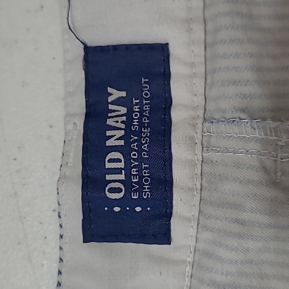 Old Navy Blue & White Striped Shorts with Floral Design size 6 - Picture 3 of 8